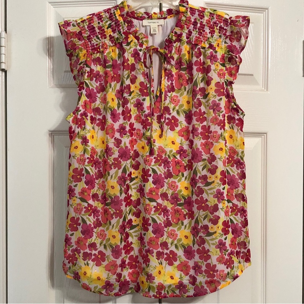 Vibrant Pink Floral Ruffle Sleeveless Blouse Size Medium